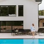 Slovenia- Otokar Family With Heated Pool, Jacuzzi And Spacious Garden 别墅 *