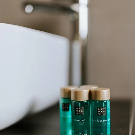 Villa Luxury Private With Pool & Hot Tub- Perfect For Families And Friends *