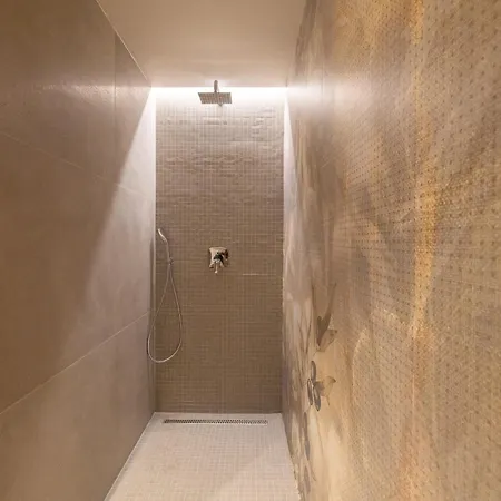 Luxury Private With Pool & Hot Tub- Perfect For Families And Friends Vila