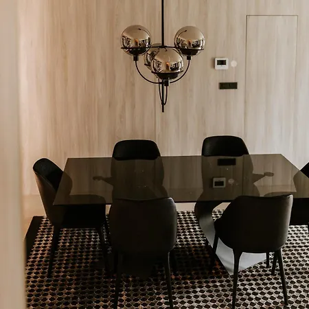 Villa Luxury Private With Pool & Hot Tub- Perfect For Families And Friends *