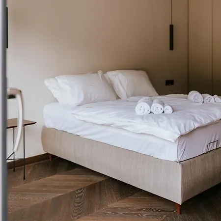 Luxury Private With Pool & Hot Tub- Perfect For Families And Friends *