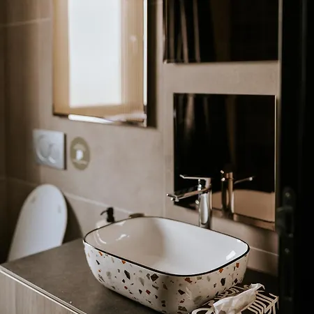 Luxury Private With Pool & Hot Tub- Perfect For Families And Friends Villa