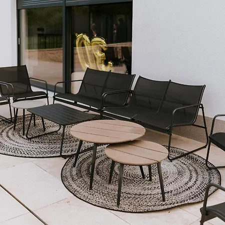 Luxury Private With Pool & Hot Tub- Perfect For Families And Friends