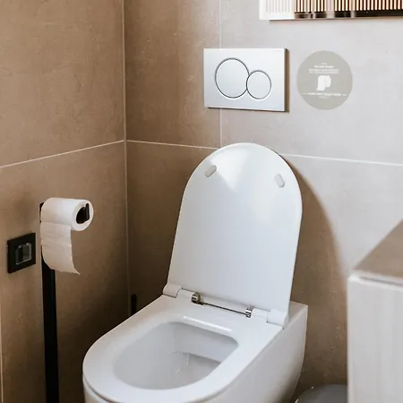 Vila Luxury Private With Pool & Hot Tub- Perfect For Families And Friends *