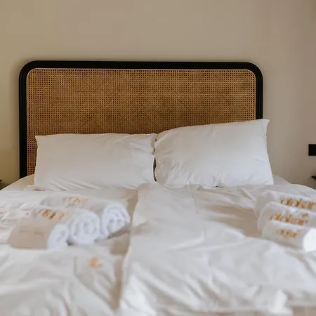 Luxury Private With Pool & Hot Tub- Perfect For Families And Friends * Dolenje pri Jelsanah