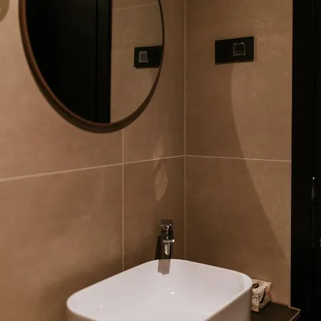 Luxury Private With Pool & Hot Tub- Perfect For Families And Friends