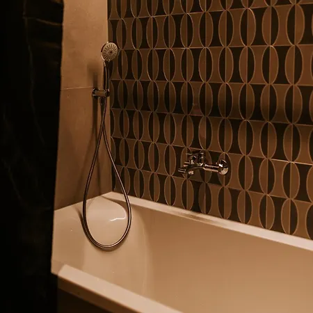 Luxury Private With Pool & Hot Tub- Perfect For Families And Friends *