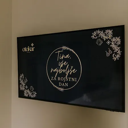 Luxury Private With Pool & Hot Tub- Perfect For Families And Friends Dolenje pri Jelsanah