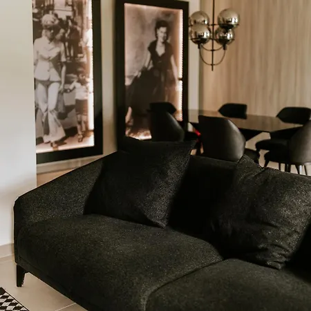 Luxury Private With Pool & Hot Tub- Perfect For Families And Friends Villa Dolenje pri Jelsanah