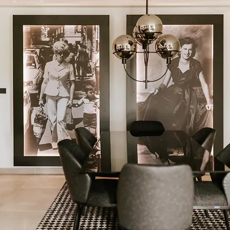 Luxury Private With Pool & Hot Tub- Perfect For Families And Friends Villa