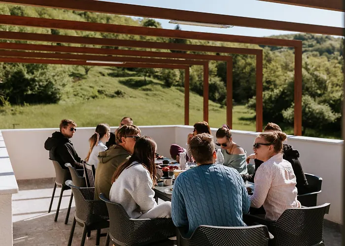 Willa Luxury Private With Pool & Hot Tub- Perfect For Families And Friends Dolenje pri Jelsanah