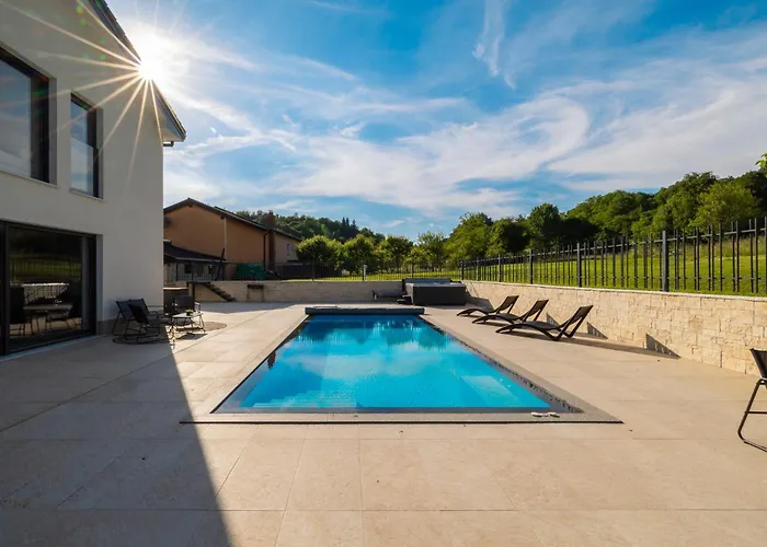 Willa Luxury Private With Pool & Hot Tub- Perfect For Families And Friends *
