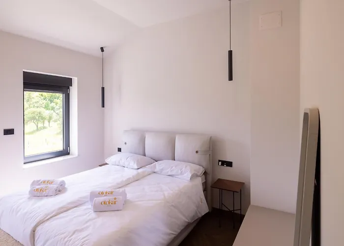 Willa Luxury Private With Pool & Hot Tub- Perfect For Families And Friends Dolenje pri Jelsanah