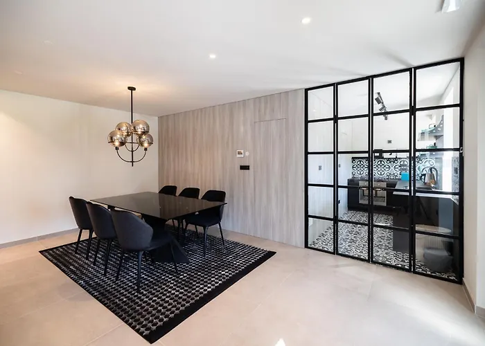 Luxury Private With Pool & Hot Tub- Perfect For Families And Friends * Dolenje pri Jelsanah