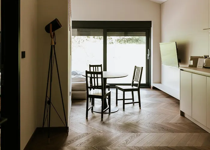 Luxury Private With Pool & Hot Tub- Perfect For Families And Friends Willa Dolenje pri Jelsanah