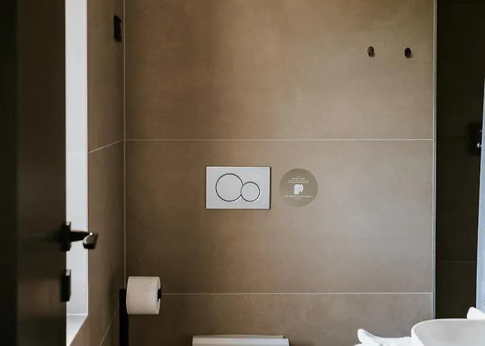 Luxury Private With Pool & Hot Tub- Perfect For Families And Friends