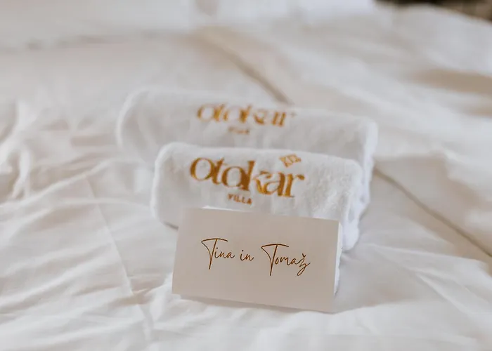 Luxury Private With Pool & Hot Tub- Perfect For Families And Friends Dolenje pri Jelsanah