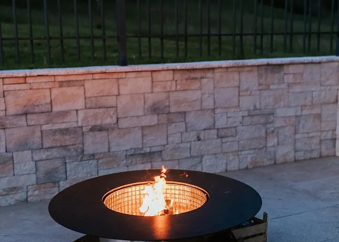 Luxury Private With Pool & Hot Tub- Perfect For Families And Friends Willa