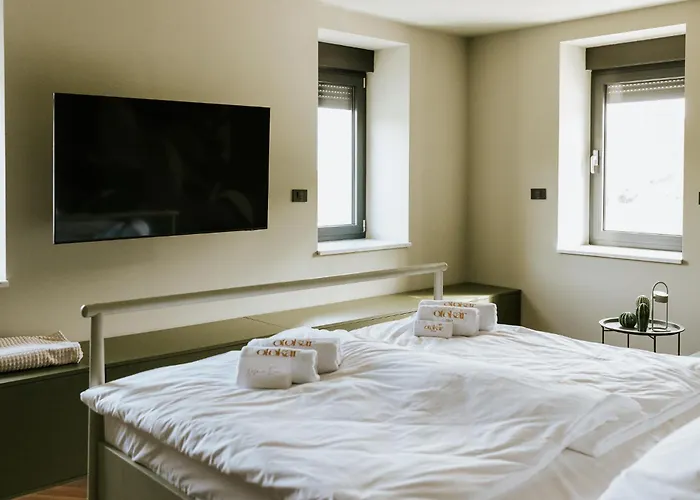 Luxury Private With Pool & Hot Tub- Perfect For Families And Friends *