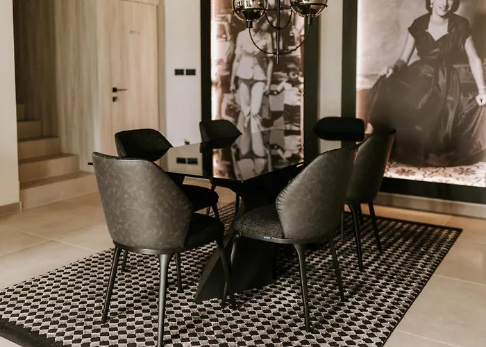 Luxury Private With Pool & Hot Tub- Perfect For Families And Friends Willa